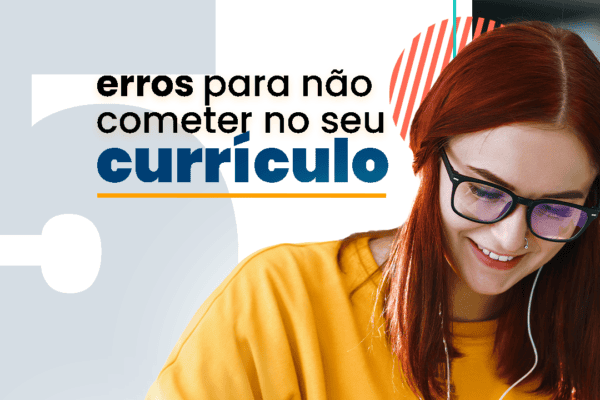 Mulher jovem escrevendo em livros, Atrás dela lê-se 5 erros para não cometer no seu currículo